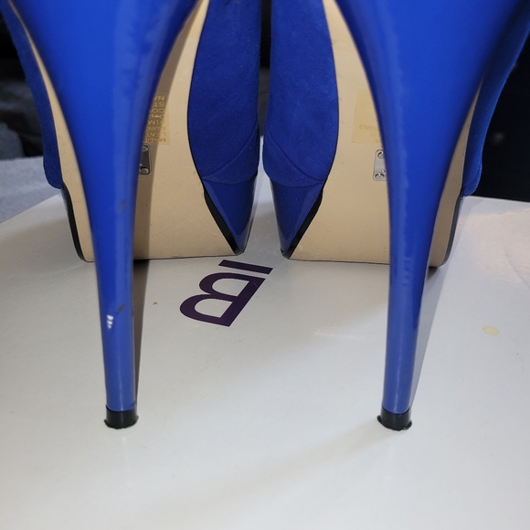 BAKERS Shoes Style Eryn Blue Platform Pumps - Picture 10 of 12